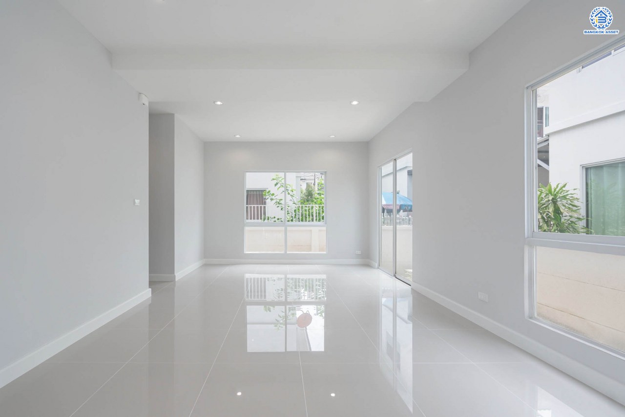 บ้านมือสองตกแต่งใหม่ แบรนด์ Property Perfect ม.เพอร์เฟคพาร์ค บางบัวทอง เนื้อที่ 36 ตร.ว. ฟังก์ชัน 3 ห้องนอน 2 ห้องน้ำ 2 ที่จอดรถ เติมเต็มทุกความต้องการ ใช้ชีวิตแบบใกล้ชิดธรรมชาติ บนทำเลเดินทางสะดวก เชื่อมต่อ ถ.กาญจนาภิเษก ใกล้ทางด่วน"ศรีรัช" และรถไฟฟ้าสายสีม่วง "สถานีคลองบางไผ่"